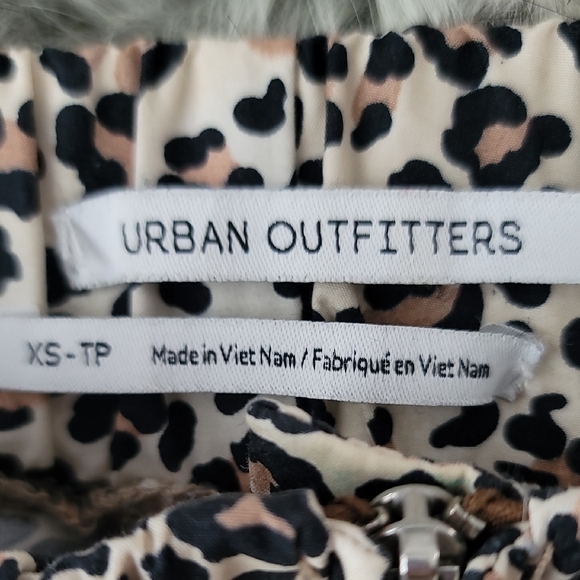 Urban Outfitters Women's Leopard Animal Print Elastic Waist Zipper Pants - Picture 2 of 7